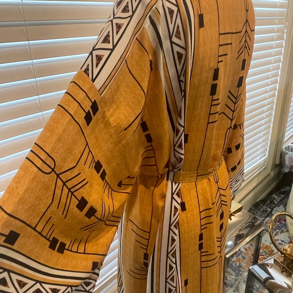 Bohemian Elegant self belted  Kimono/Dress tunic - Picture 8 of 16